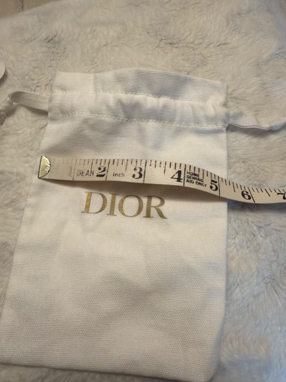 Dior Beauty Drawstring Pouch - Picture 7 of 8